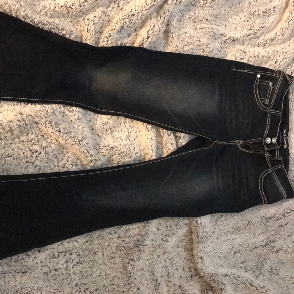 Wallflower jeans